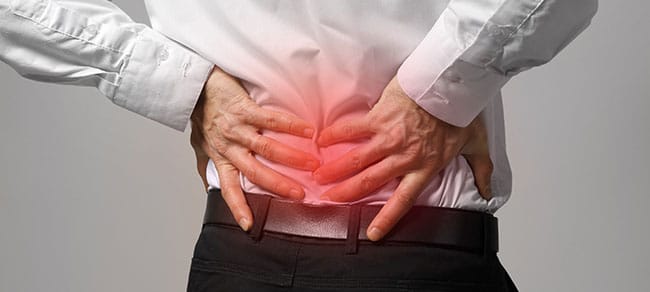 hombre, tenencia, espalda baja, en, dolor