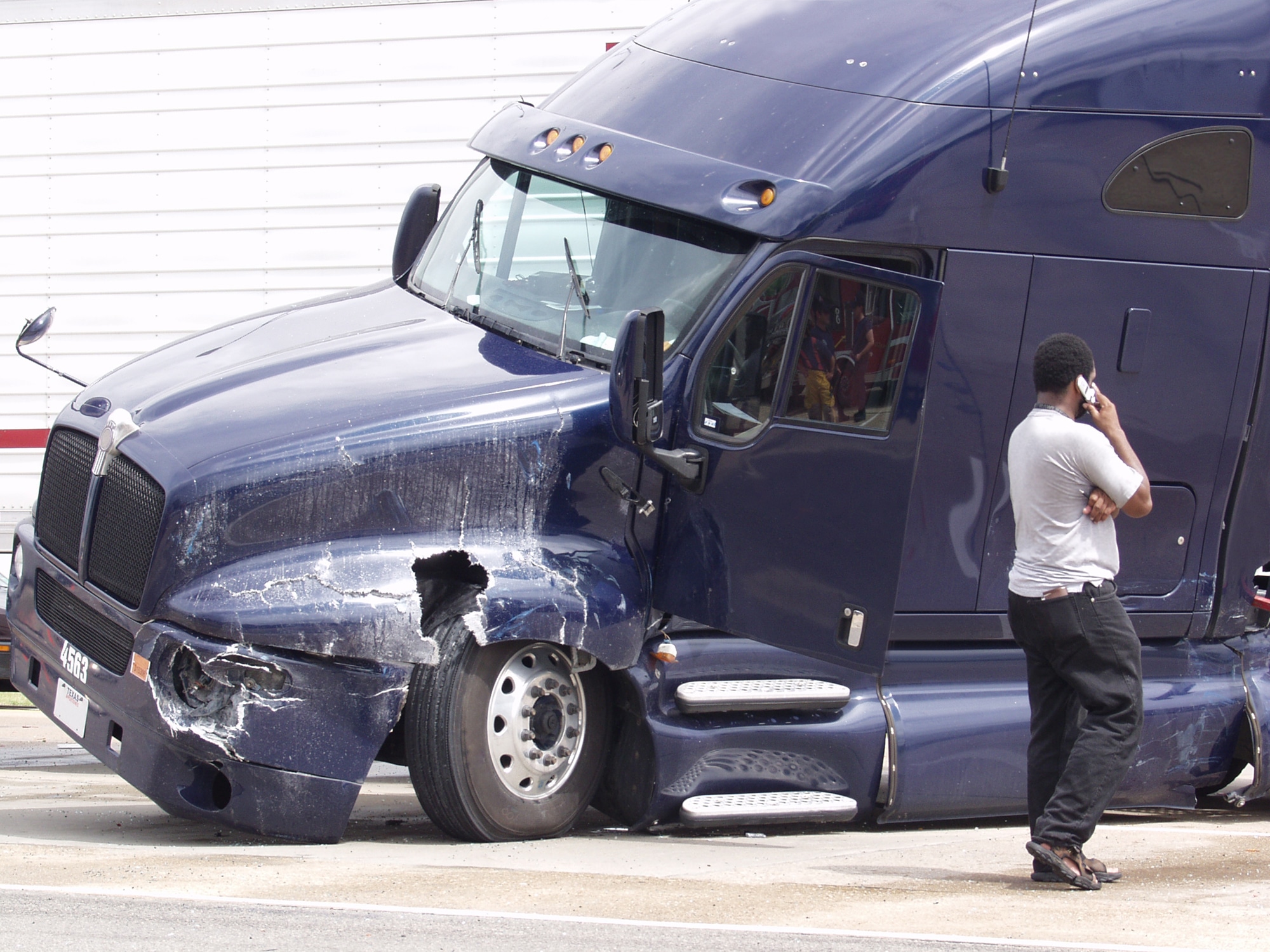 Truck Accidents: How to Protect Your Rights and Maximize Compensation