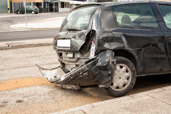 Coche volcado tras accidente