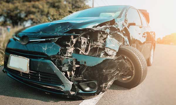 Coche volcado tras accidente